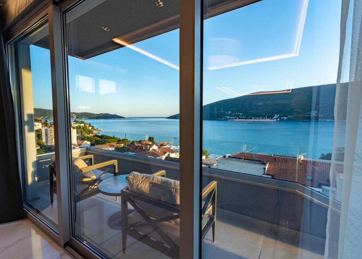 Garni Hotel Kruso Herceg Novi Exteriör bild