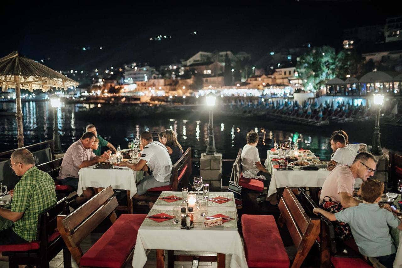 Garni Hotel Kruso Herceg Novi Exteriör bild