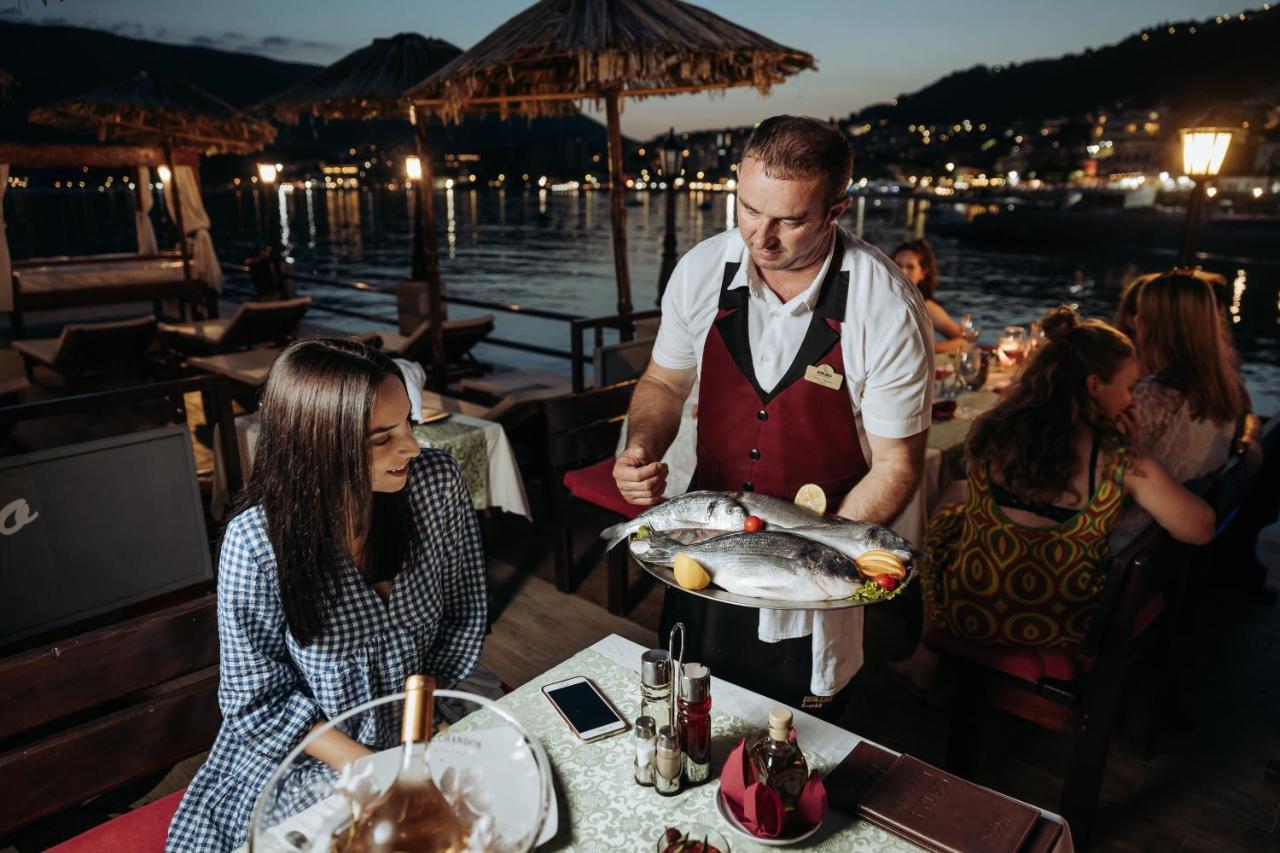 Garni Hotel Kruso Herceg Novi Exteriör bild