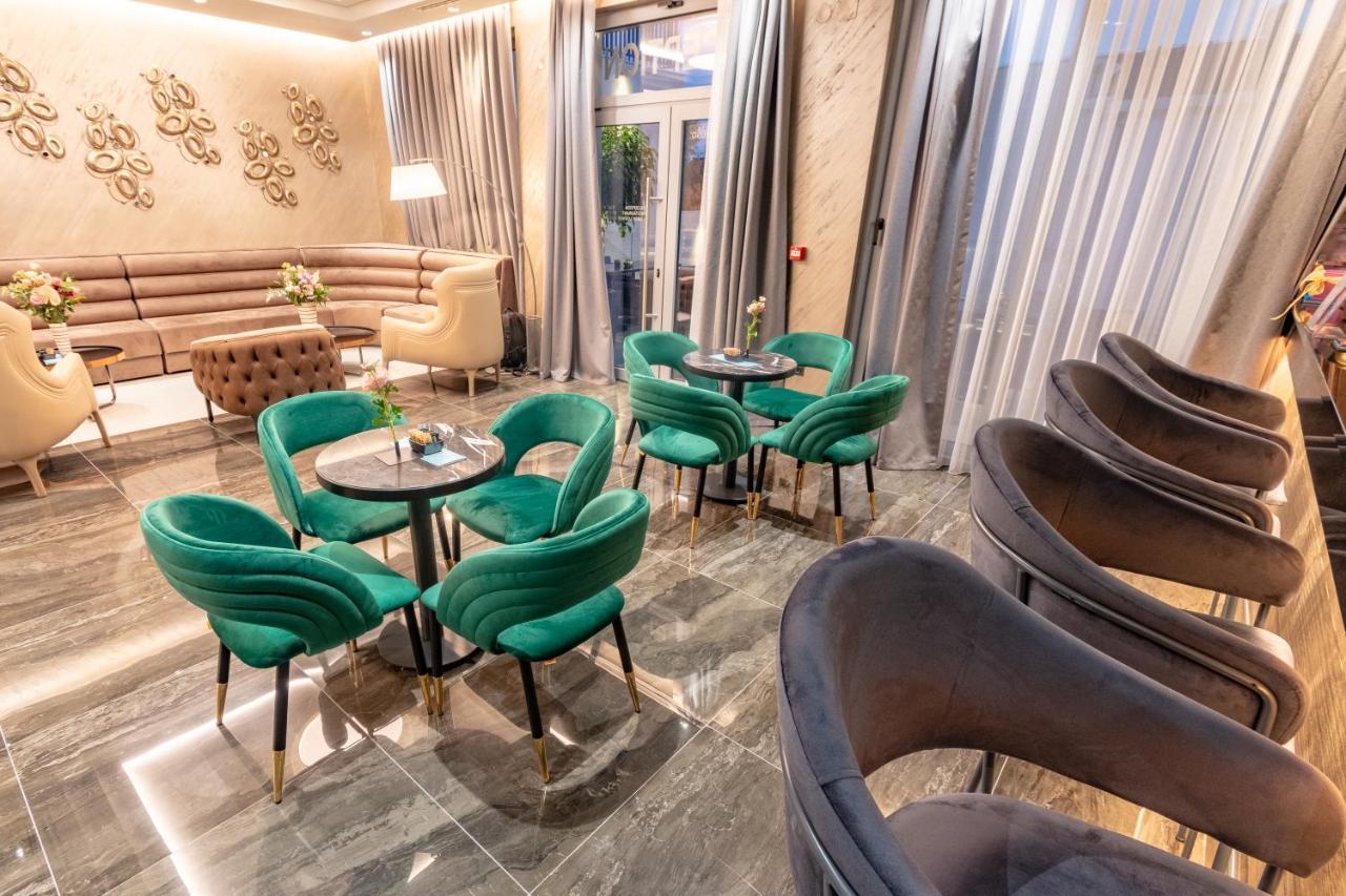 Garni Hotel Kruso Herceg Novi Exteriör bild